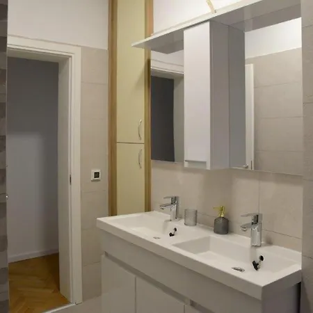 Premium Oaza Primosten