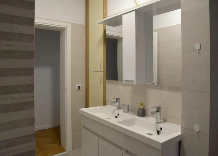 Premium Oaza Primosten